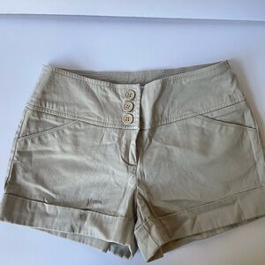 Forever 21 Beige Button-Up Cargo Shorts Size XS
